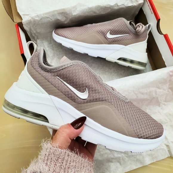 nike air max motion 2 pumice silver